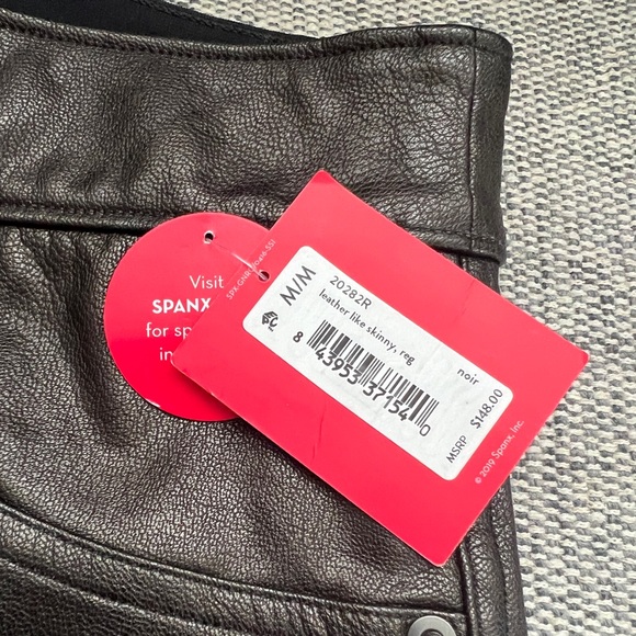 Leather Like ankle skinny pants - Picture 8 of 9